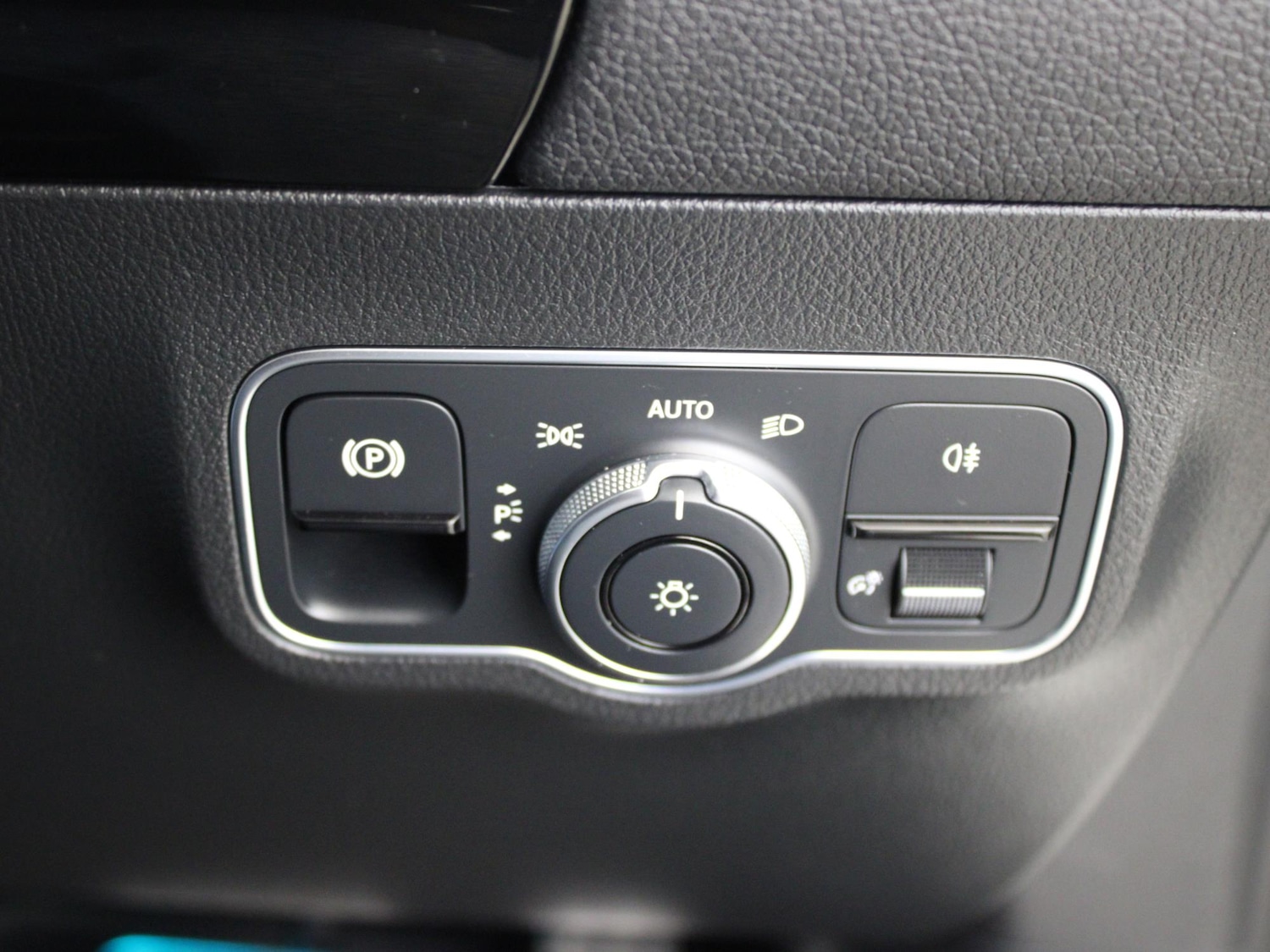 Used Mercedes-Benz B Class 2020 for sale - 78024769: Photo 36