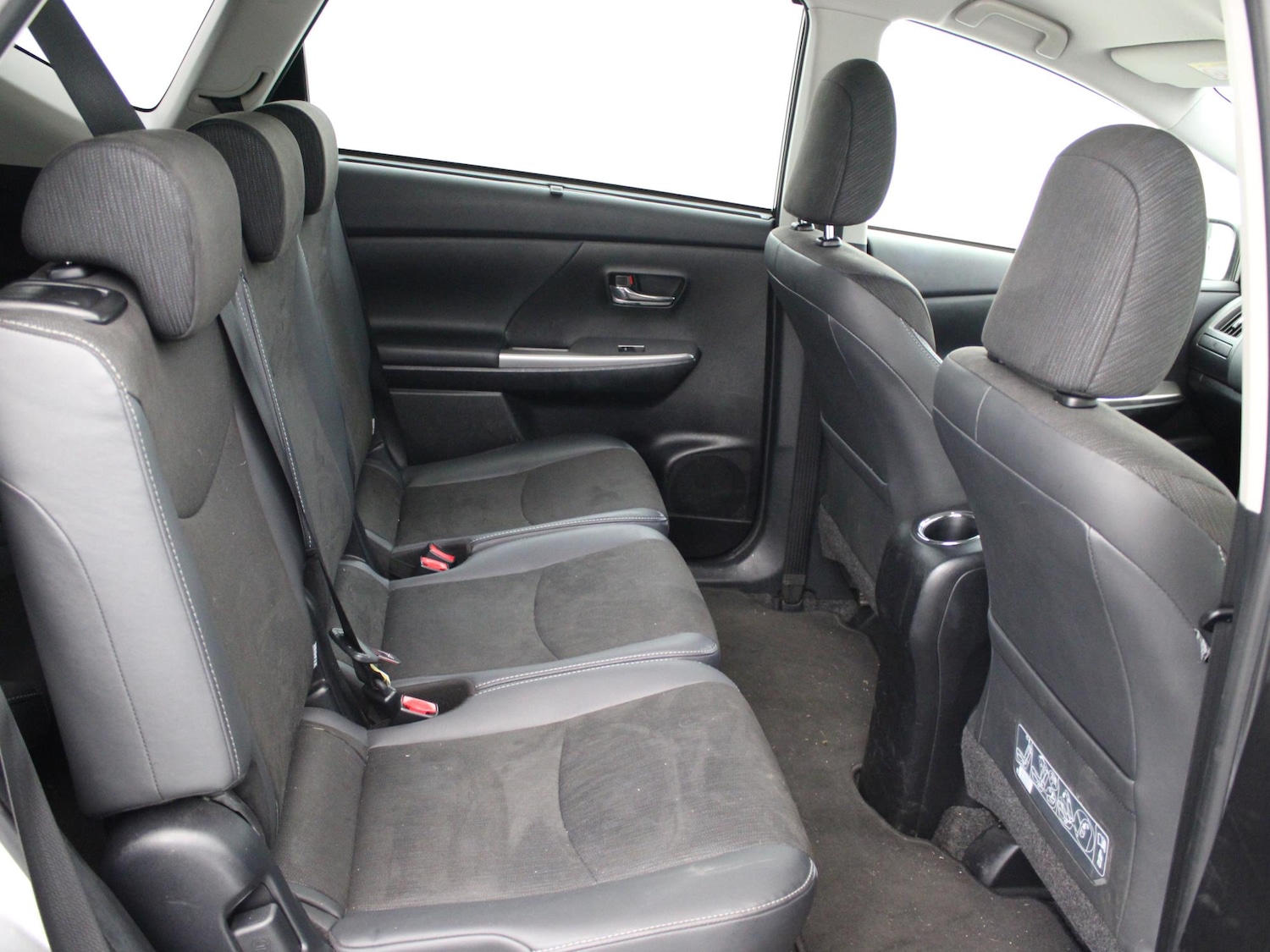 Used Toyota Prius+ 2020 for sale - 76916446: Photo 10