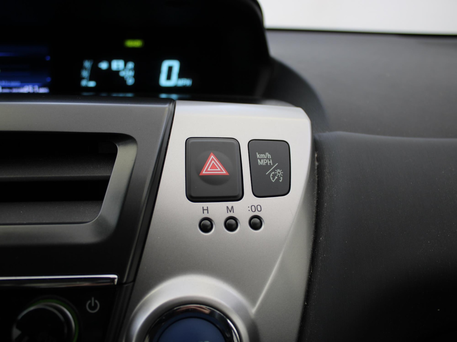 Used Toyota Prius+ 2020 for sale - 76916446: Photo 27