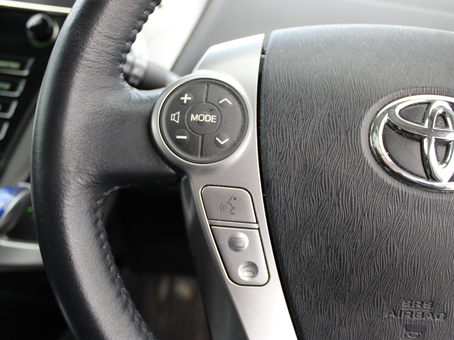 Used Toyota Prius+ 2020 for sale - 76916446: Photo 35