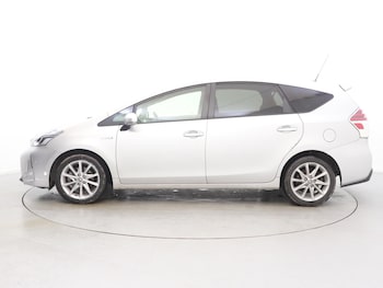 Used Toyota Prius+ 2020 for sale - 76916446: Photo