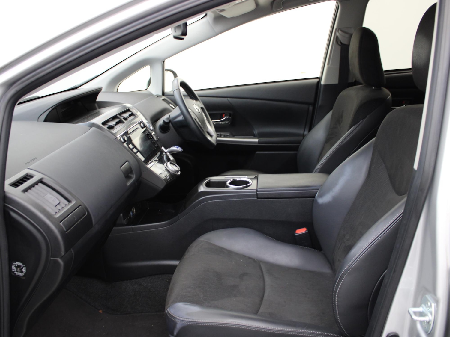 Used Toyota Prius+ 2020 for sale - 76916446: Photo 8