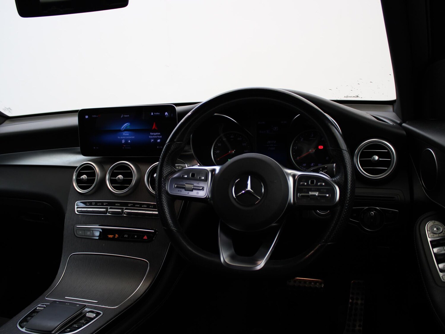 Used Mercedes-Benz GLC 2019 for sale - 77973214: Photo 18