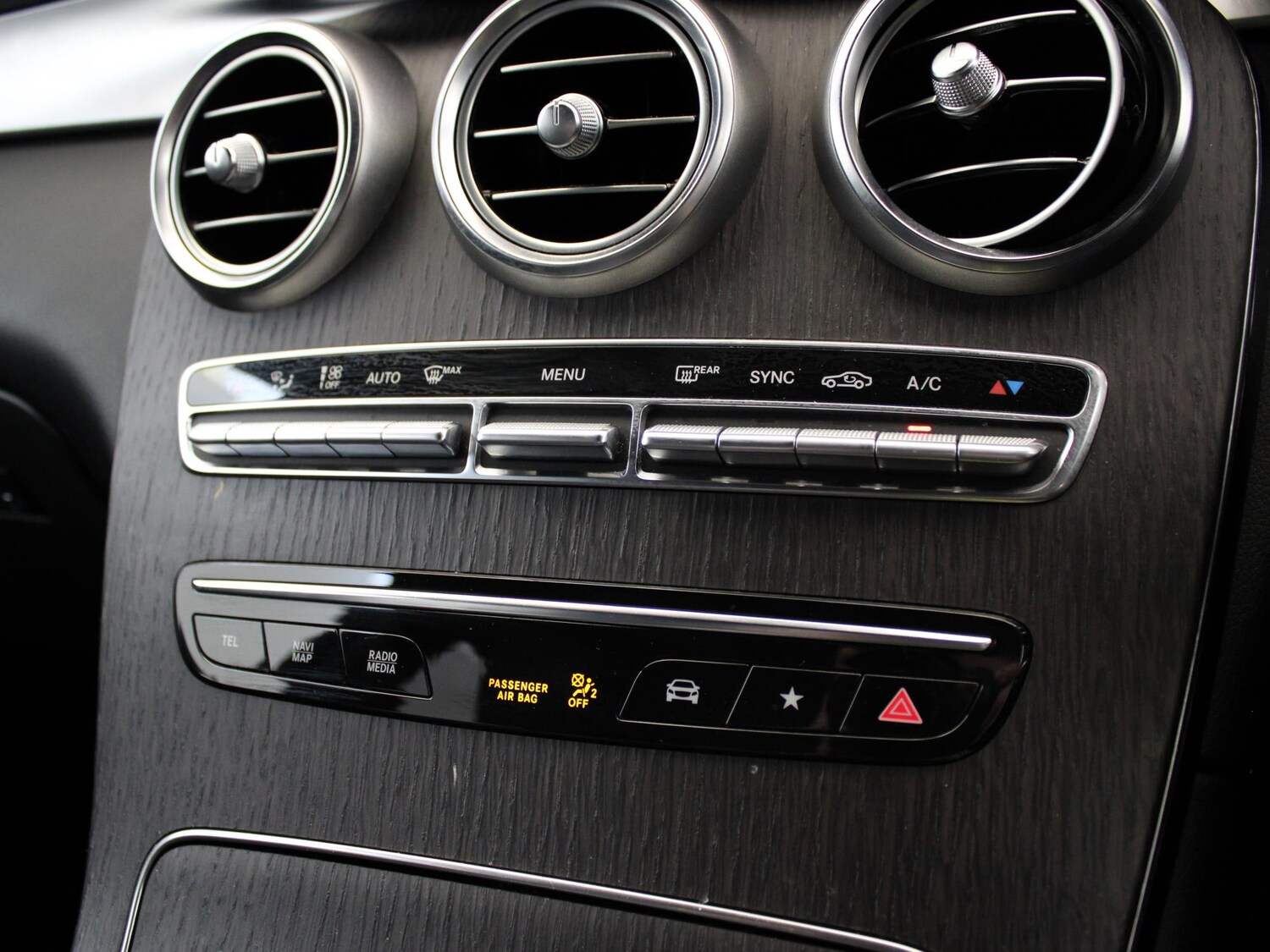 Used Mercedes-Benz GLC 2019 for sale - 77973214: Photo 29