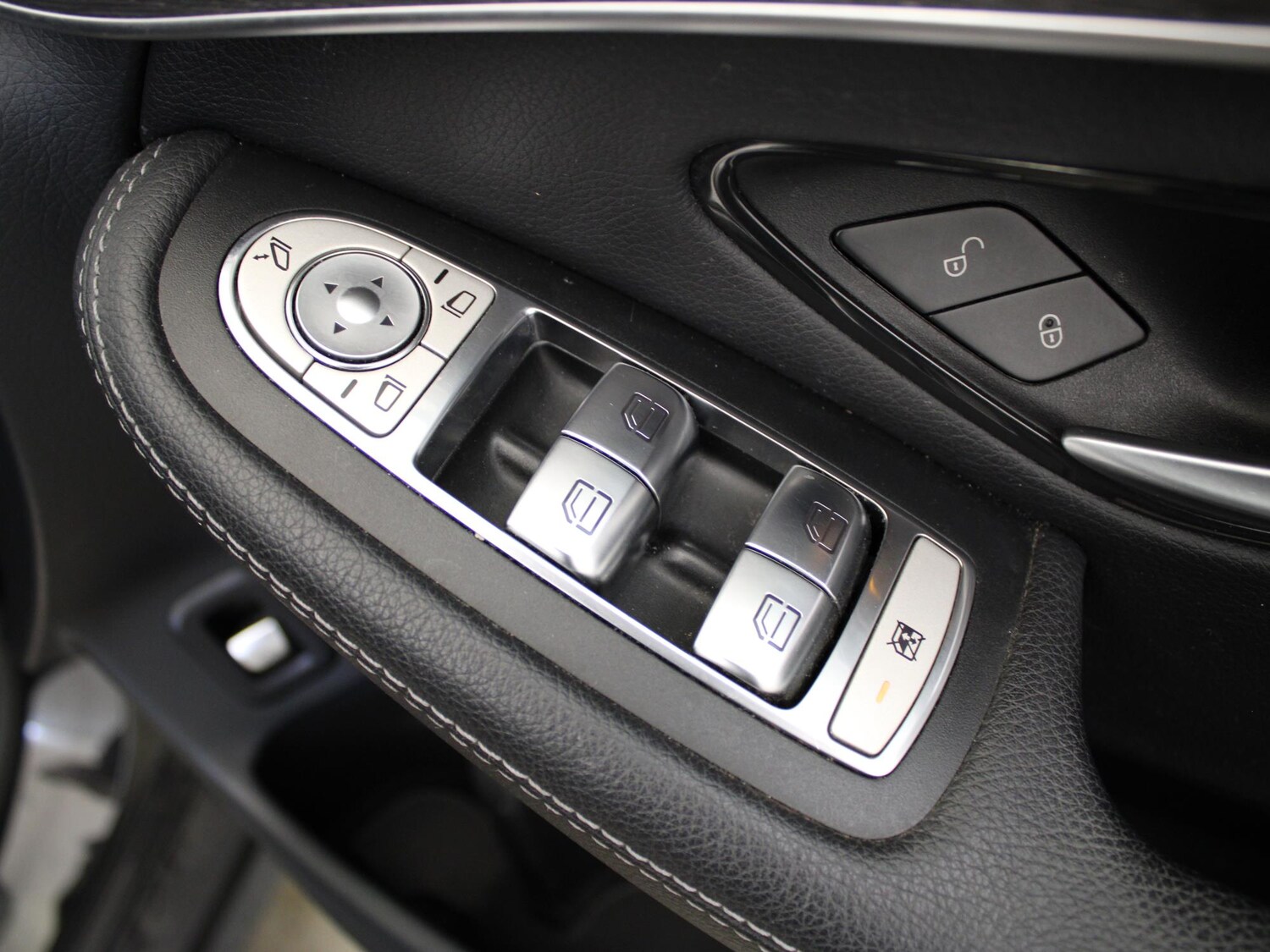 Used Mercedes-Benz GLC 2019 for sale - 77973214: Photo 39