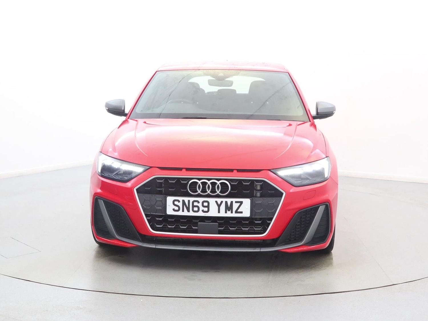 Used Audi A1 2019 for sale - 77687051: Photo 2