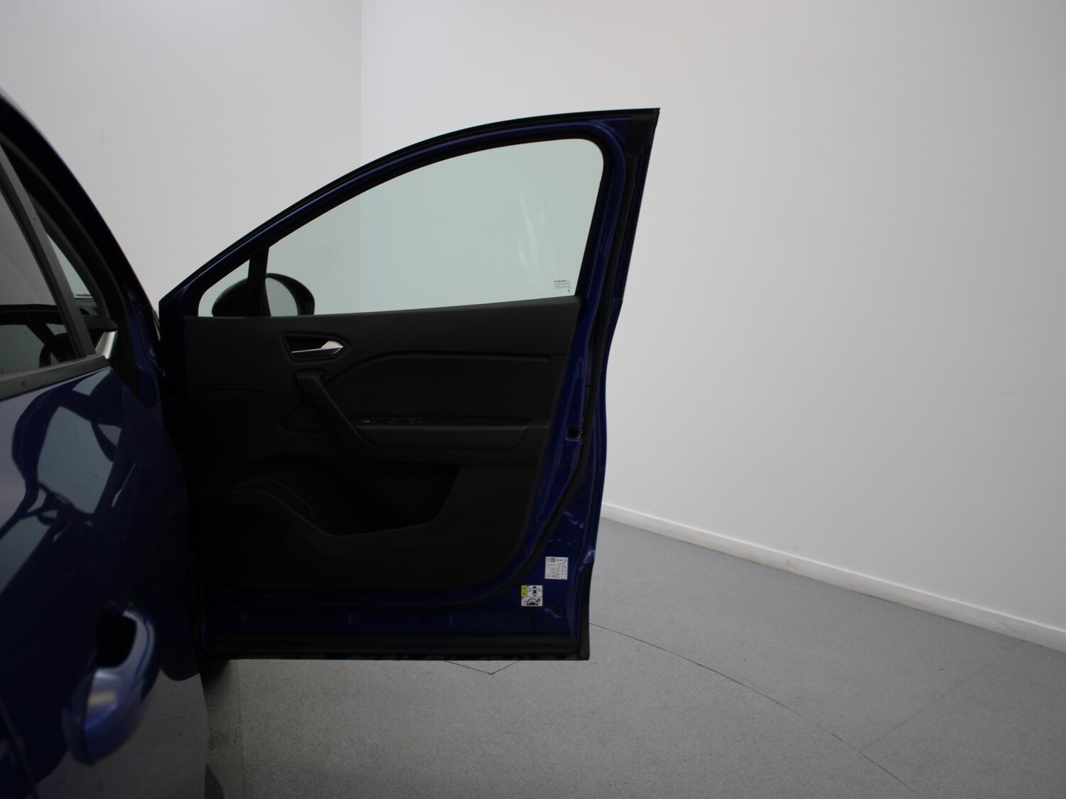 Used Renault Captur 2022 for sale - 75674120: Photo 31