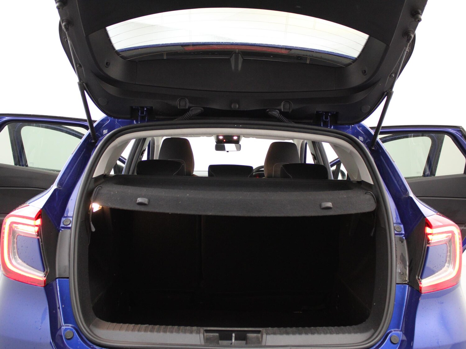 Used Renault Captur 2022 for sale - 75674120: Photo 32