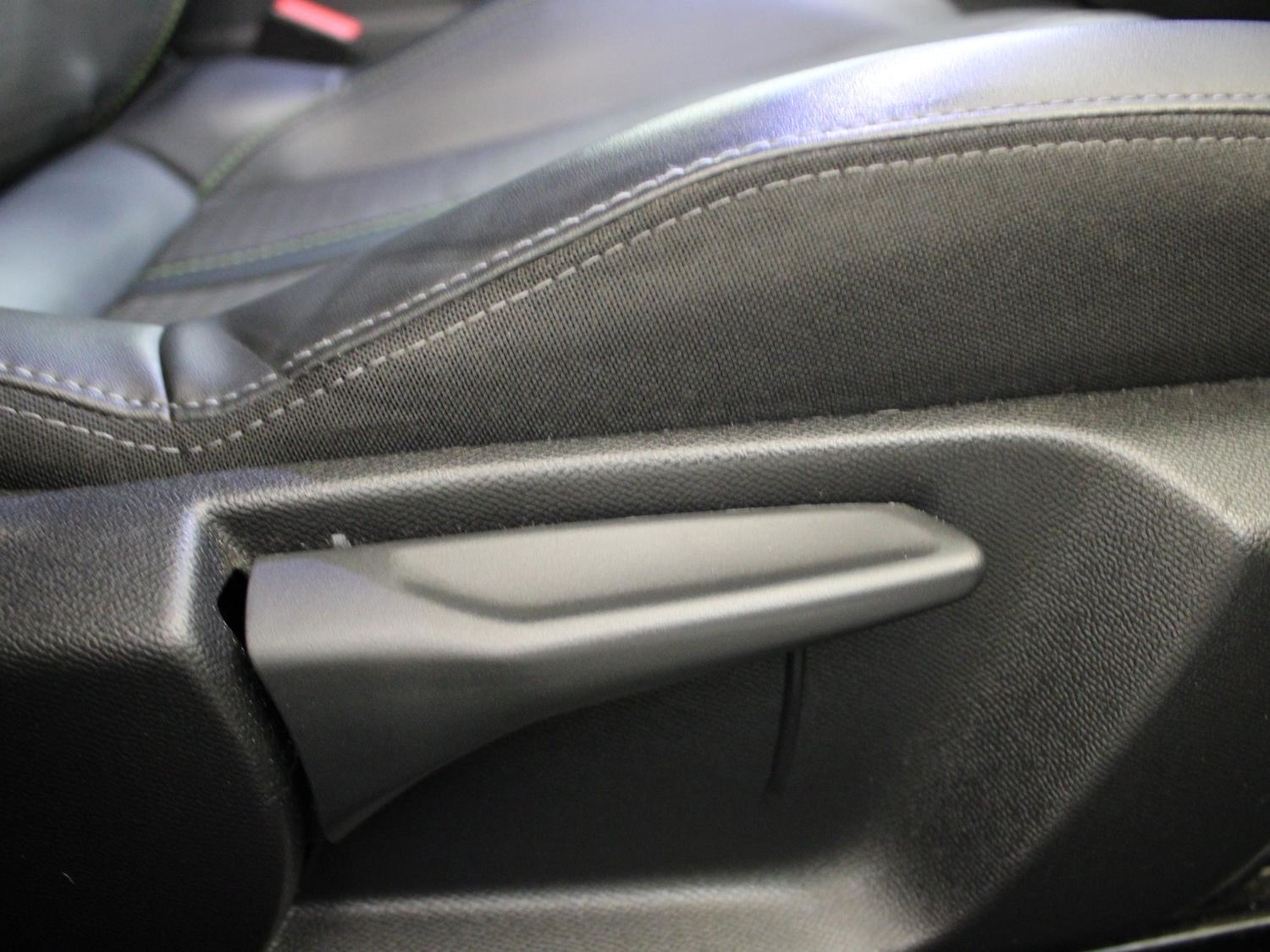 Used Peugeot 2008 2023 for sale - 76916484: Photo 10