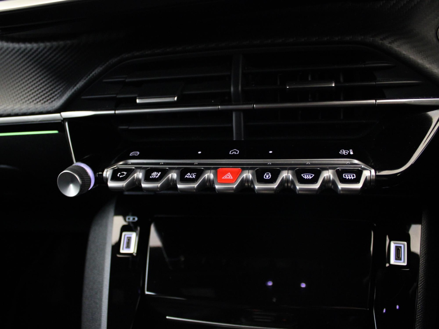 Used Peugeot 2008 2023 for sale - 76916484: Photo 24