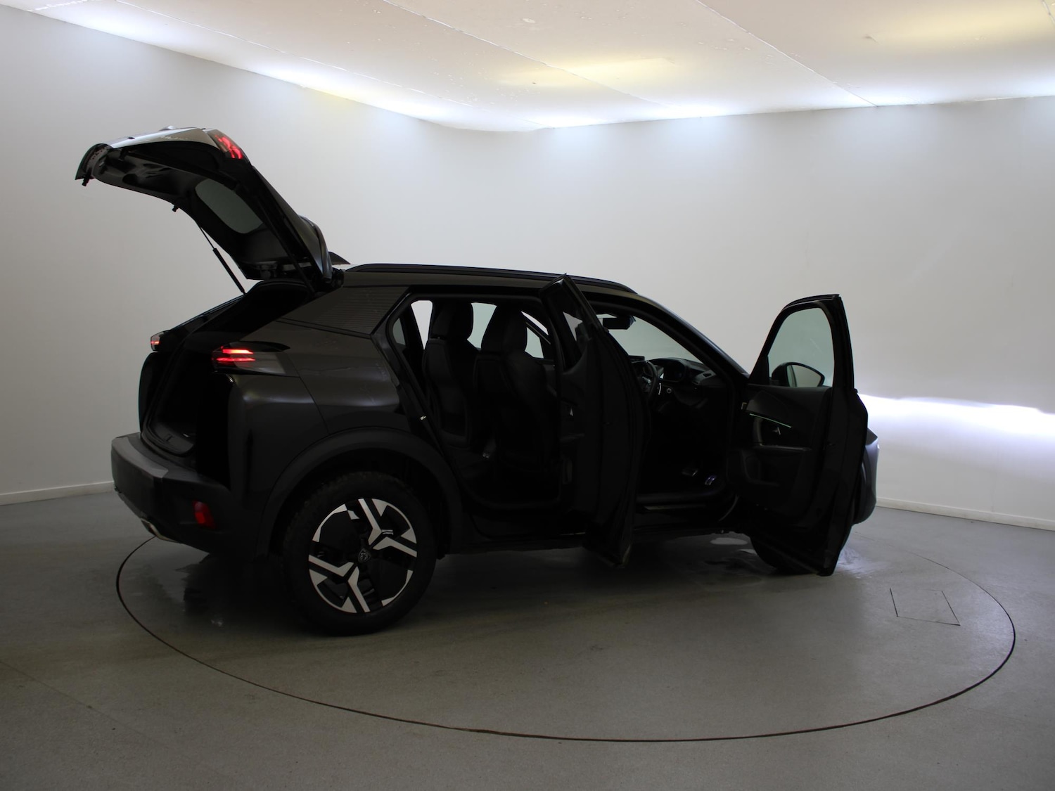 Used Peugeot 2008 2023 for sale - 76916484: Photo 34