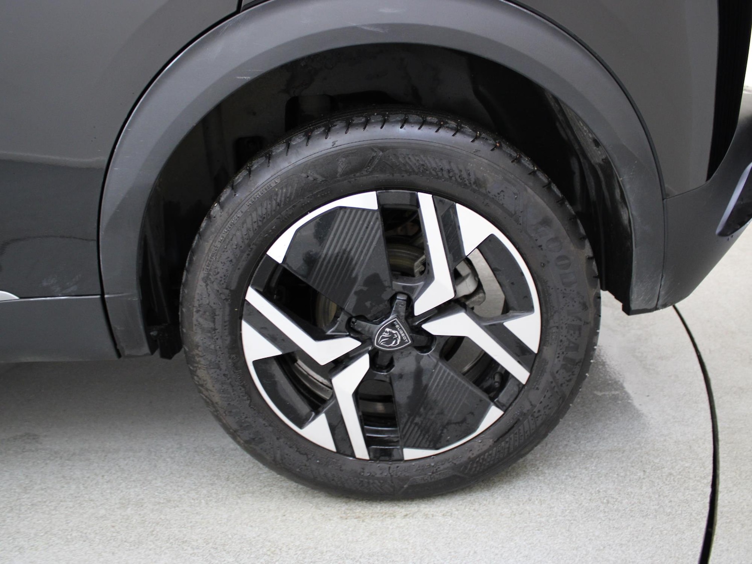 Used Peugeot 2008 2023 for sale - 76916484: Photo 38