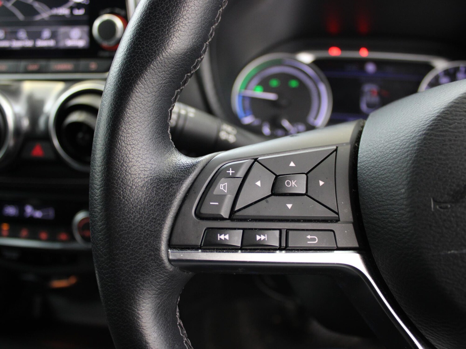 Used Nissan Juke 2023 for sale - 76515838: Photo 25