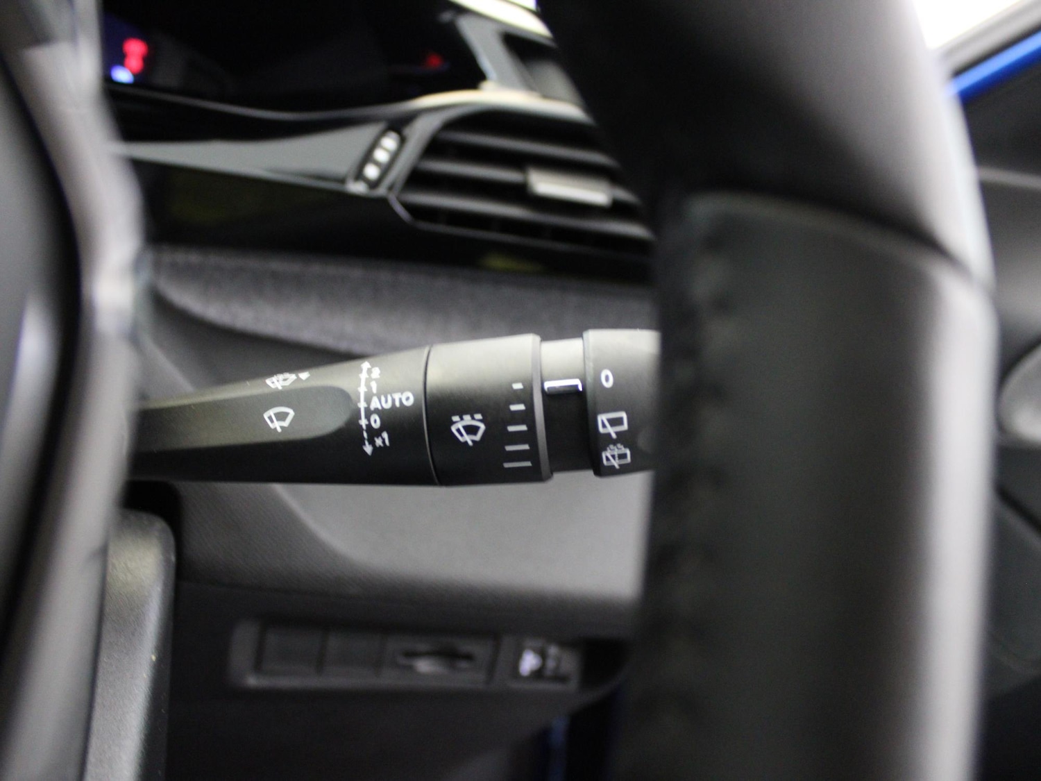 Used Peugeot 308 2023 for sale - 77135399: Photo 31