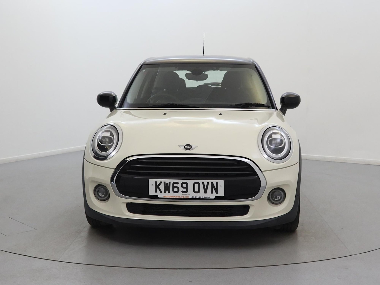 Used MINI Hatch 2020 for sale - 76916391: Photo 2