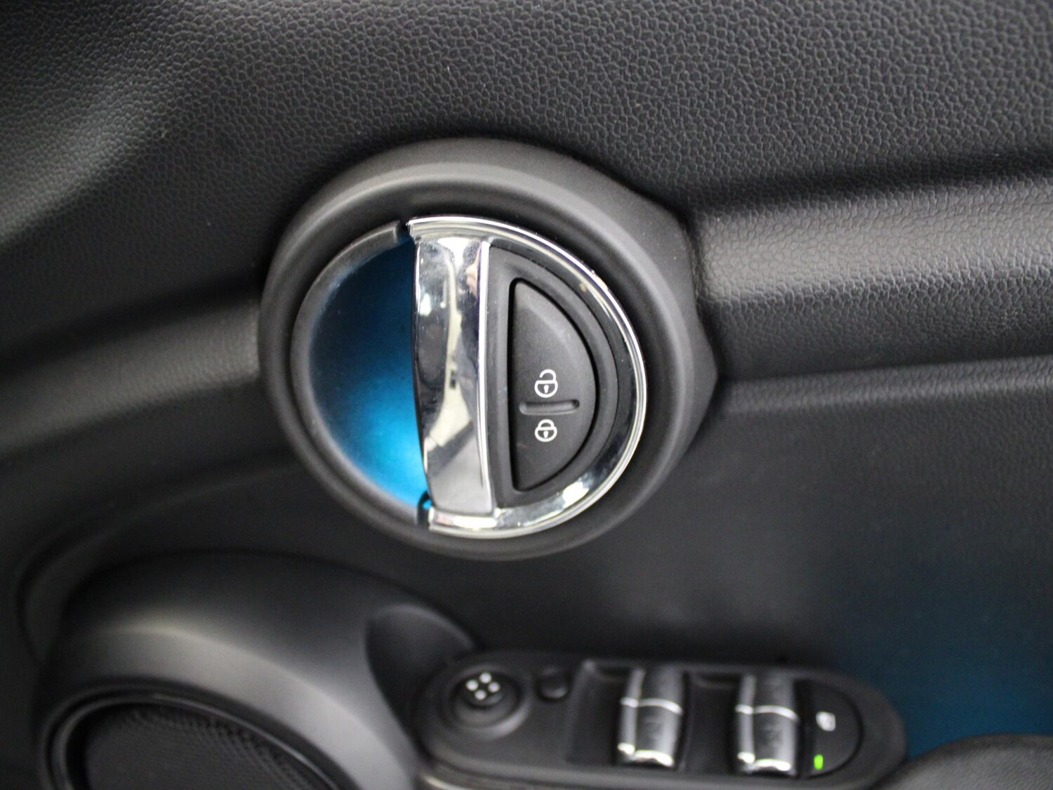 Used MINI Hatch 2020 for sale - 76916391: Photo 31