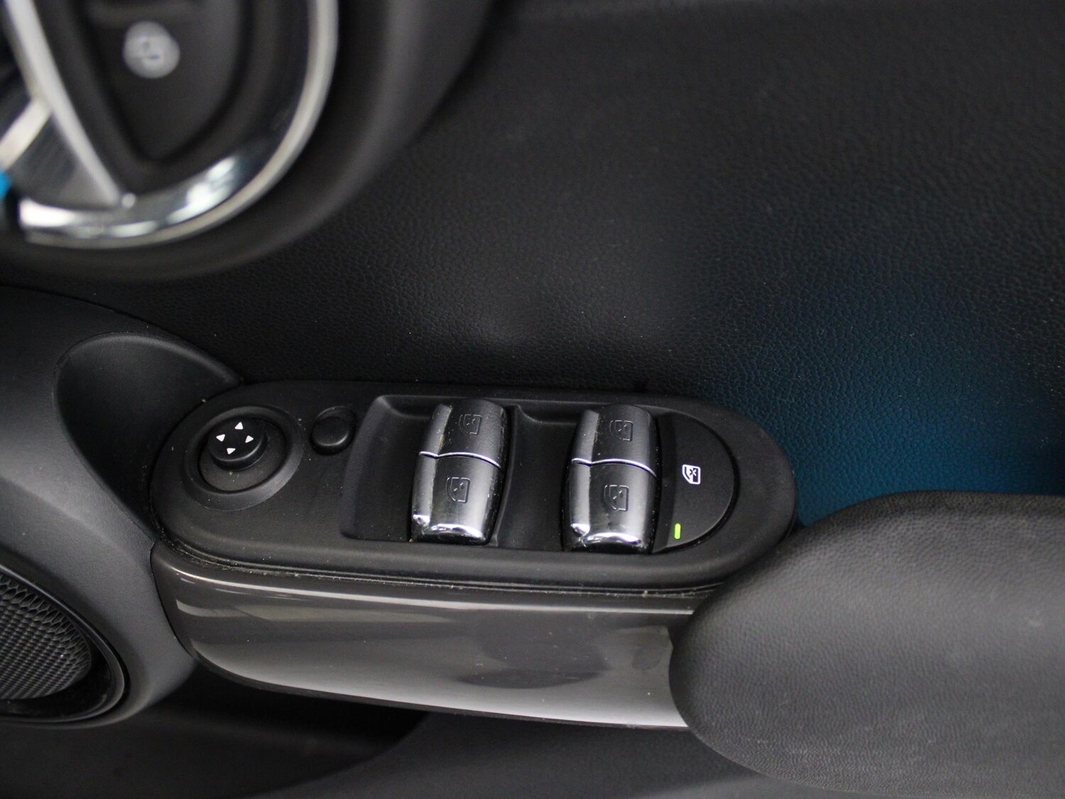 Used MINI Hatch 2020 for sale - 76916391: Photo 32