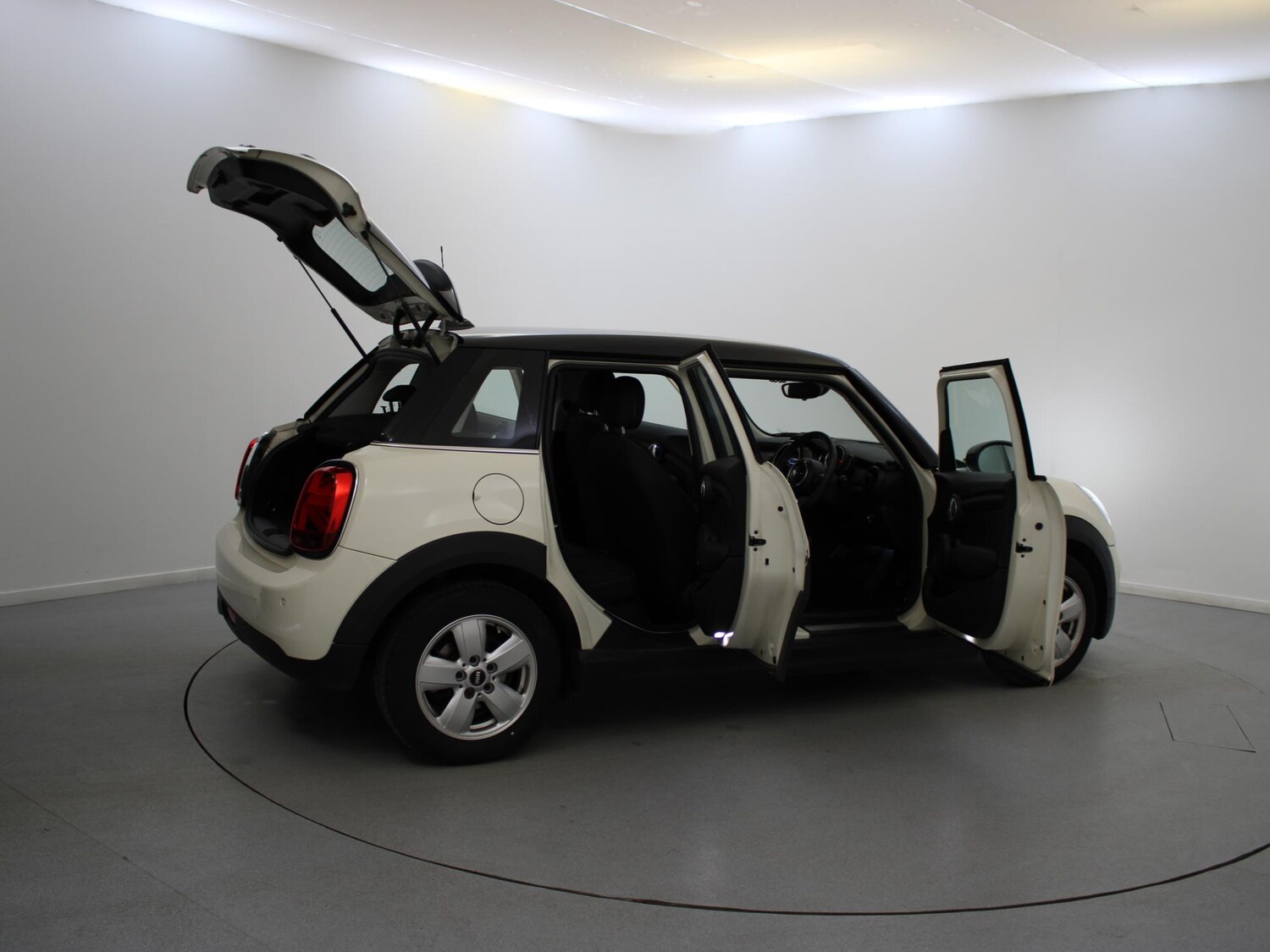 Used MINI Hatch 2020 for sale - 76916391: Photo 34