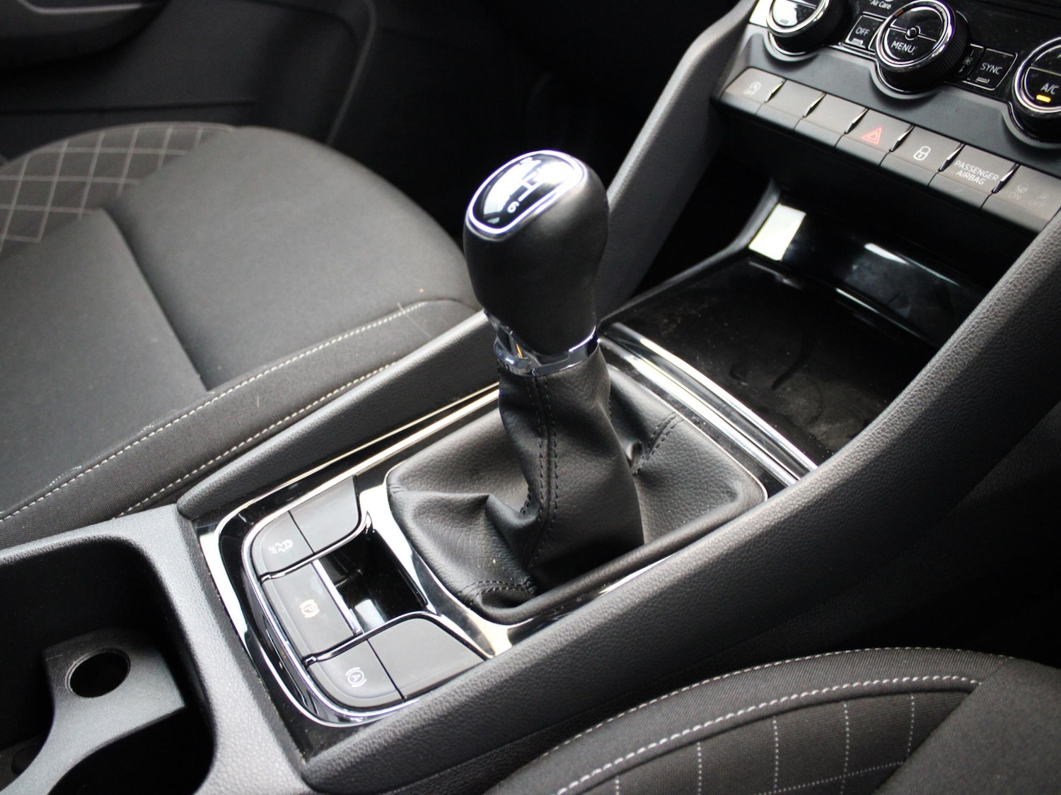 Used Skoda Karoq 2021 for sale - 77011499: Photo 35