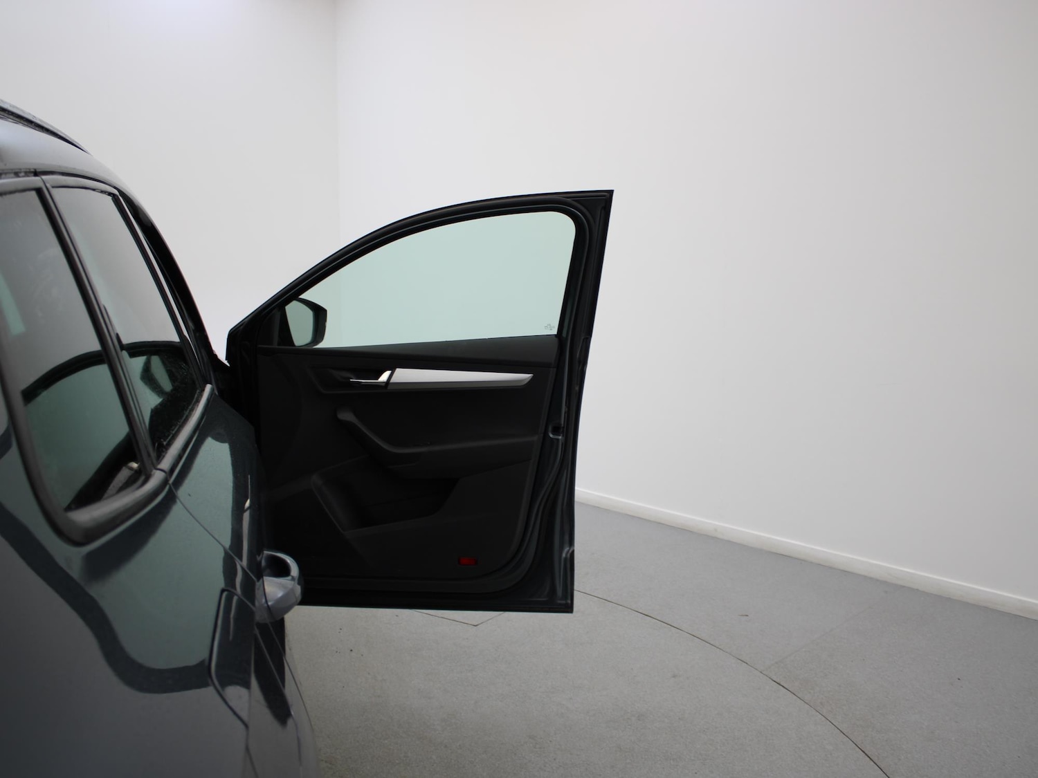 Used Skoda Karoq 2021 for sale - 77011499: Photo 42