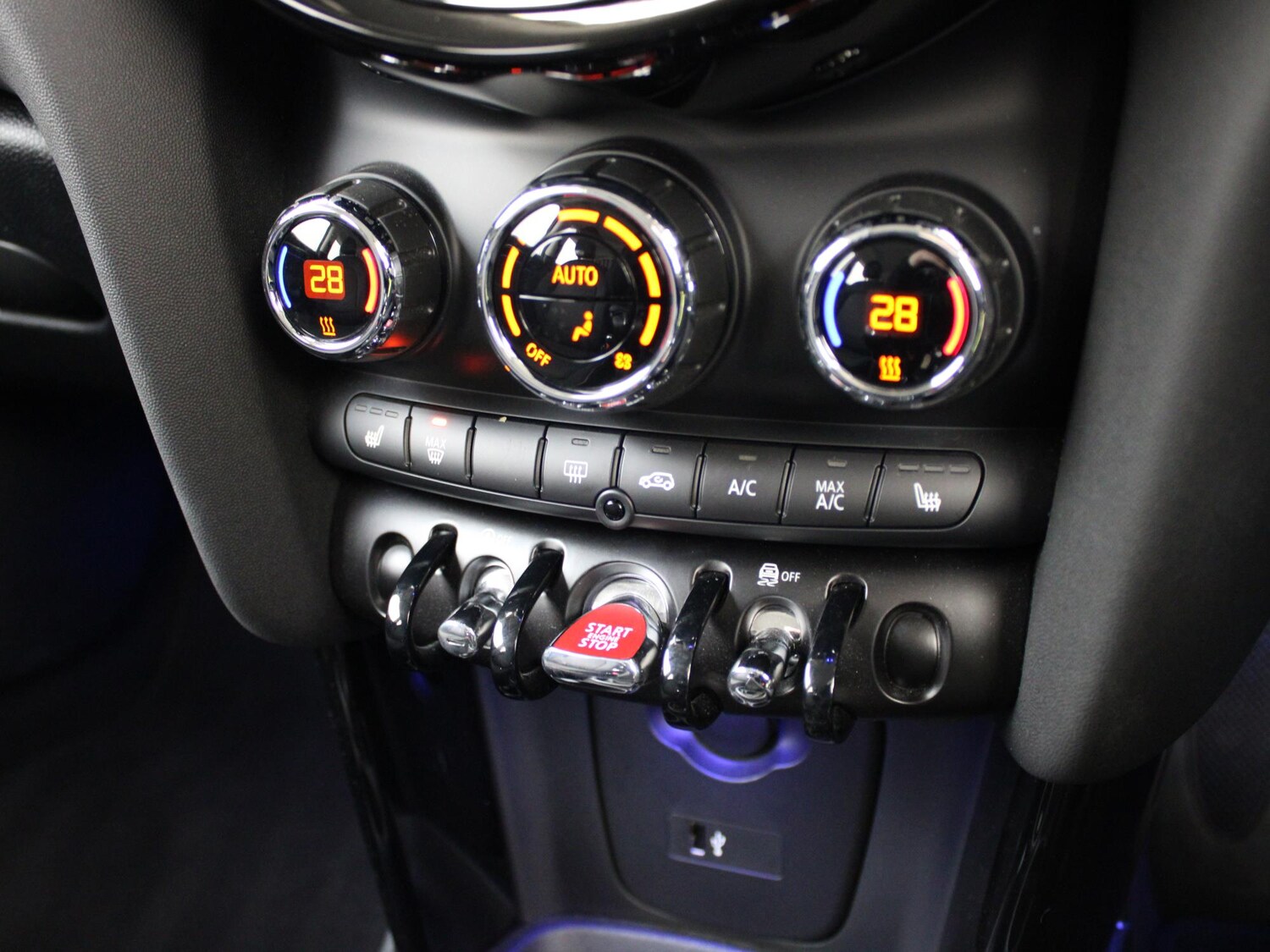 Used MINI Hatch 2022 for sale - 76564835: Photo 32