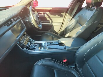 Used Jaguar XF 2018 for sale - 77687012: Photo