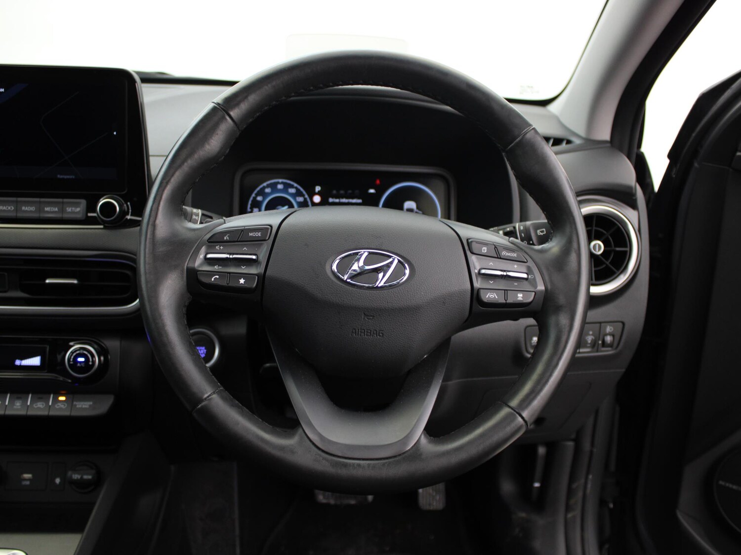 Used Hyundai KONA 2022 for sale - 76502897: Photo 31