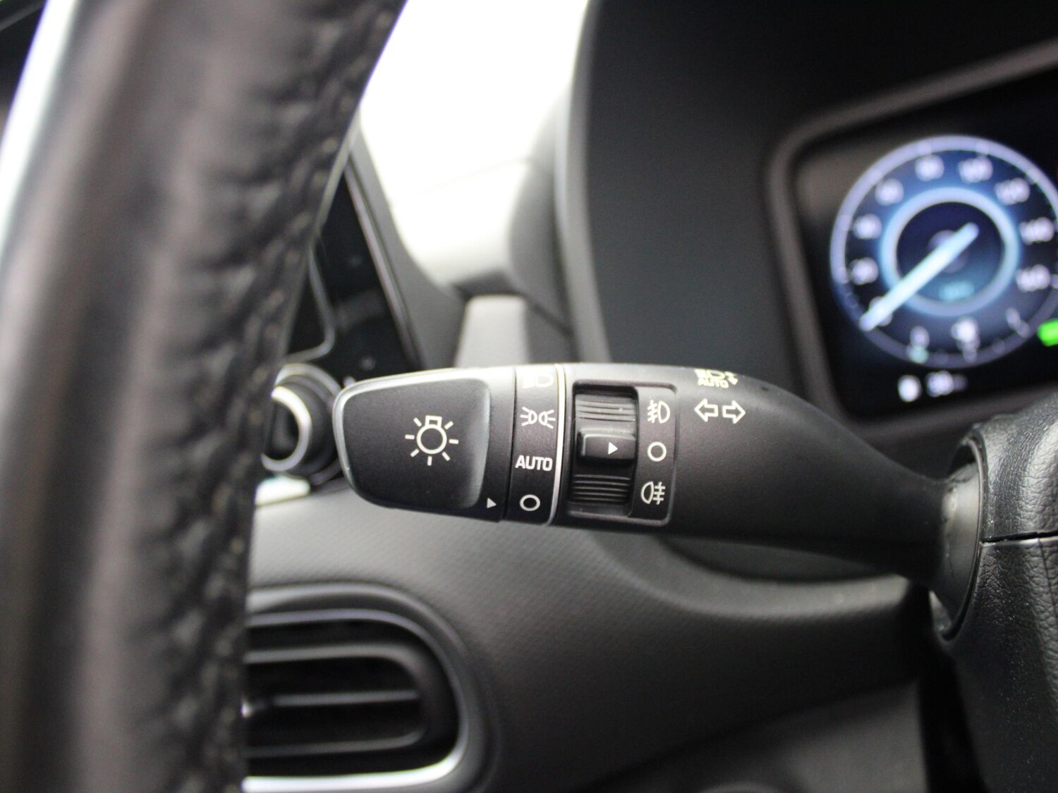 Used Hyundai KONA 2022 for sale - 76502897: Photo 35