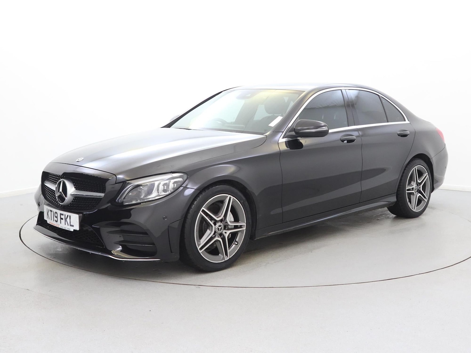 Used Mercedes-Benz C Class 2019 for sale - 77535334: Photo 3