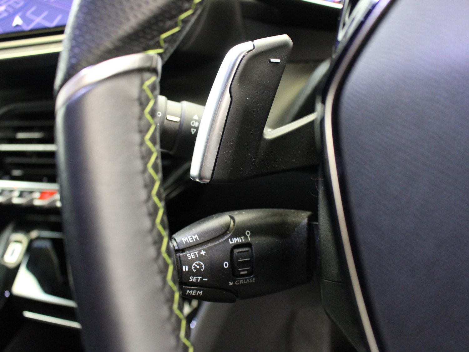 Used Peugeot 2008 2023 for sale - 76077302: Photo 32
