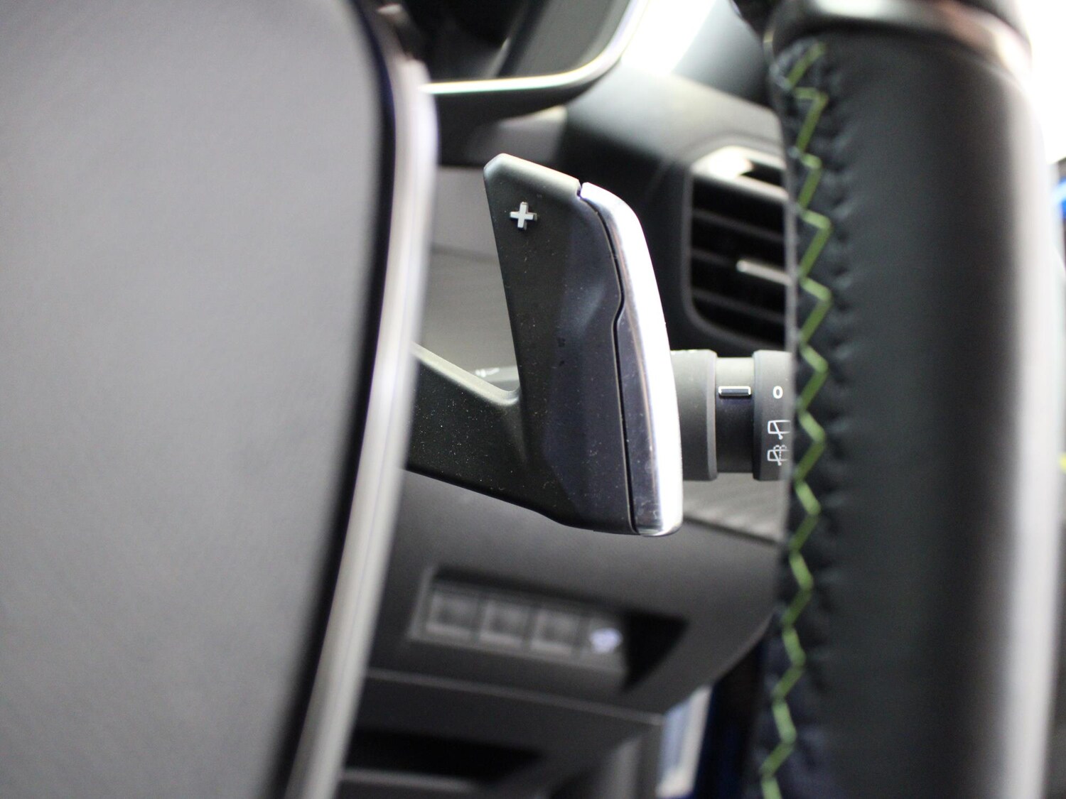 Used Peugeot 2008 2023 for sale - 76077302: Photo 33