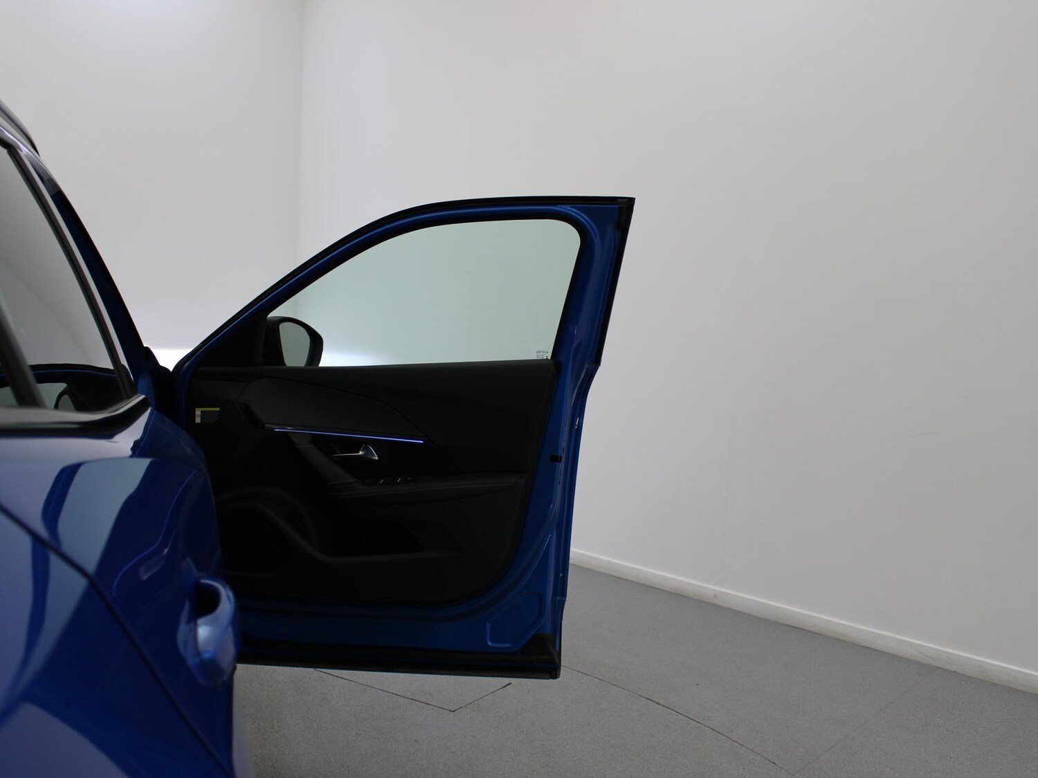 Used Peugeot 2008 2023 for sale - 76077302: Photo 34