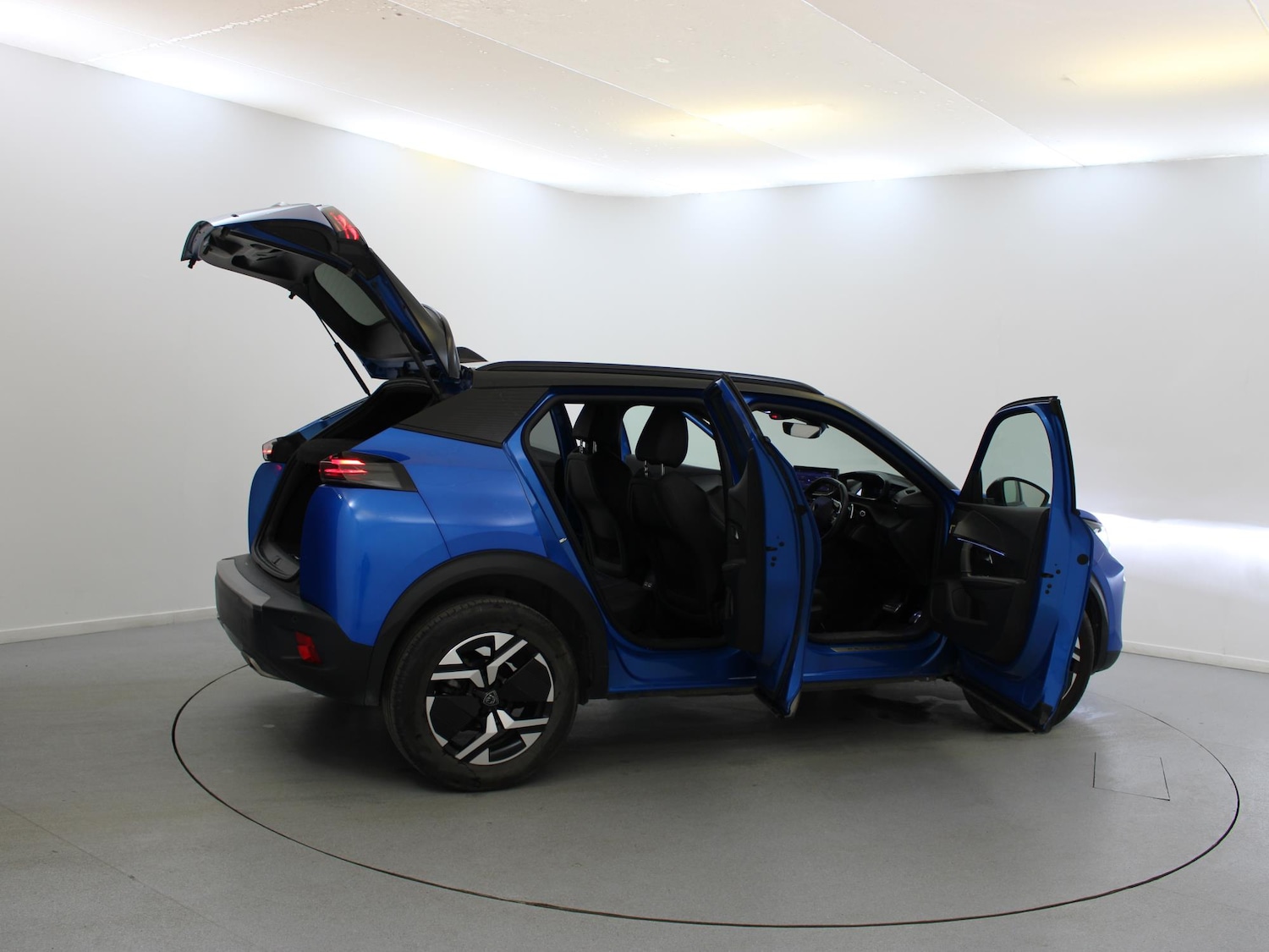 Used Peugeot 2008 2023 for sale - 76077302: Photo 37