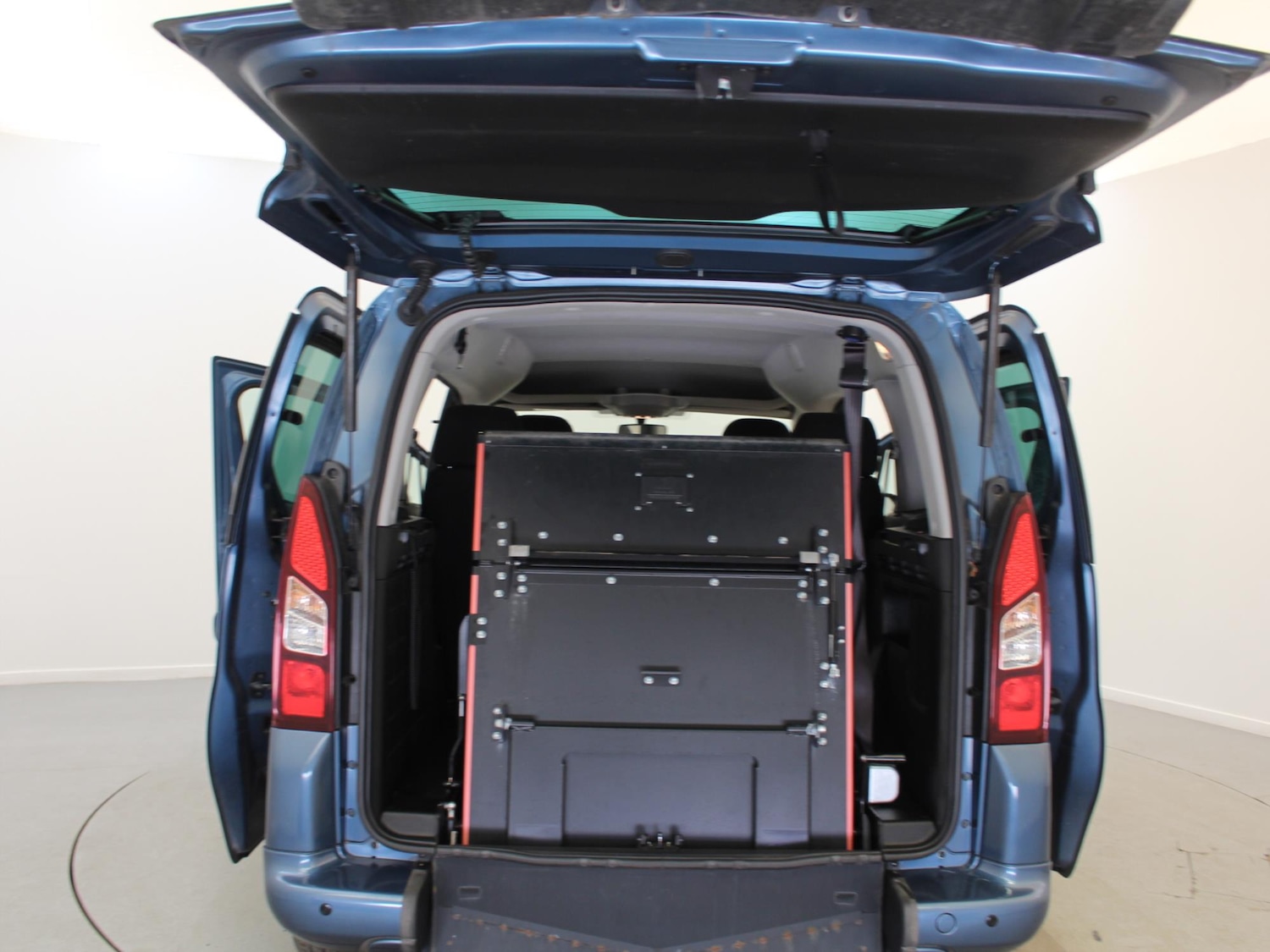 Vehicle 26
