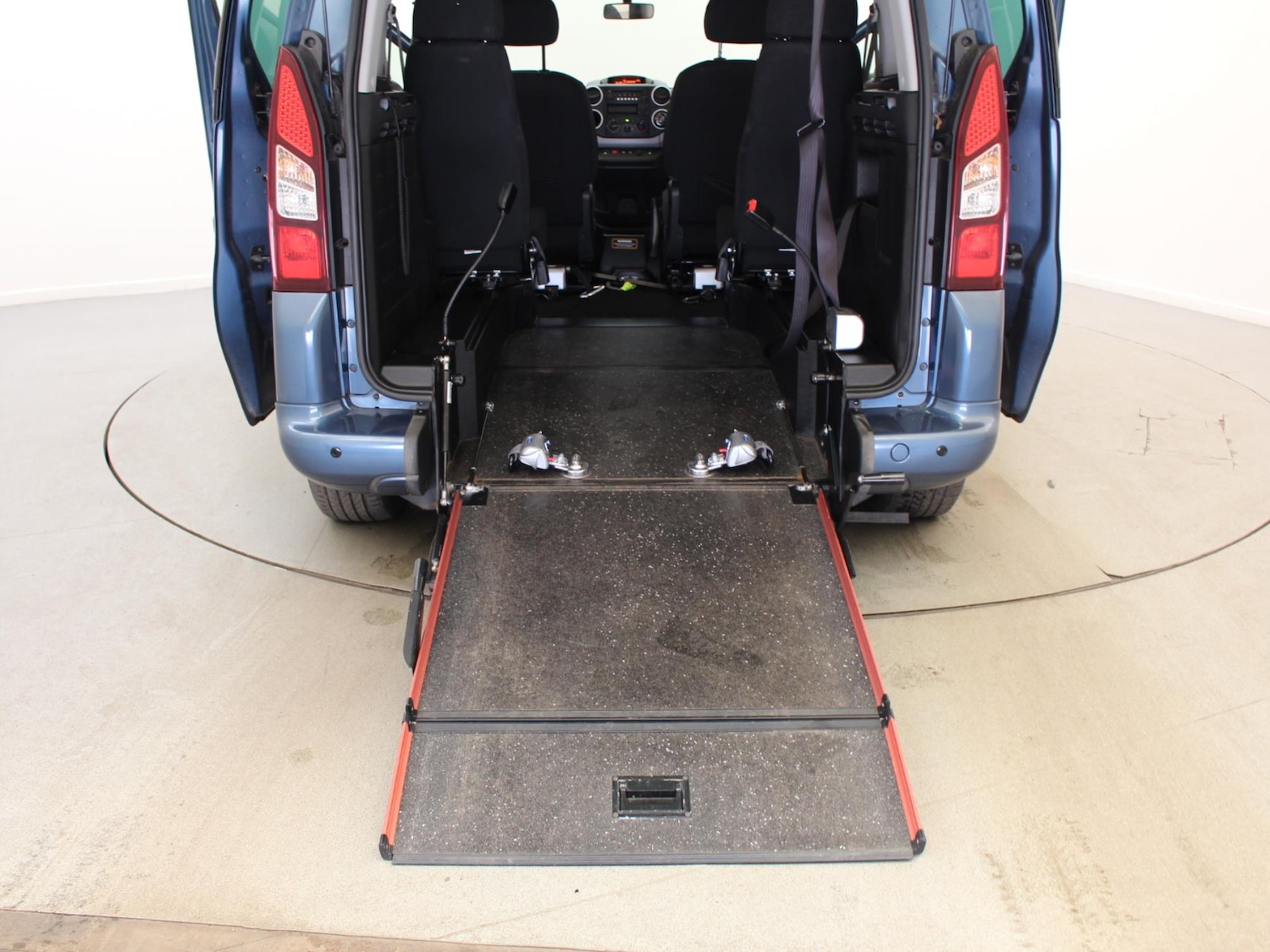 Vehicle 27
