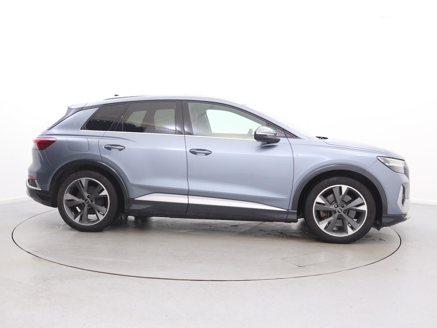 Used Audi Q4 e-tron 2021 for sale - 77500752: Photo 8