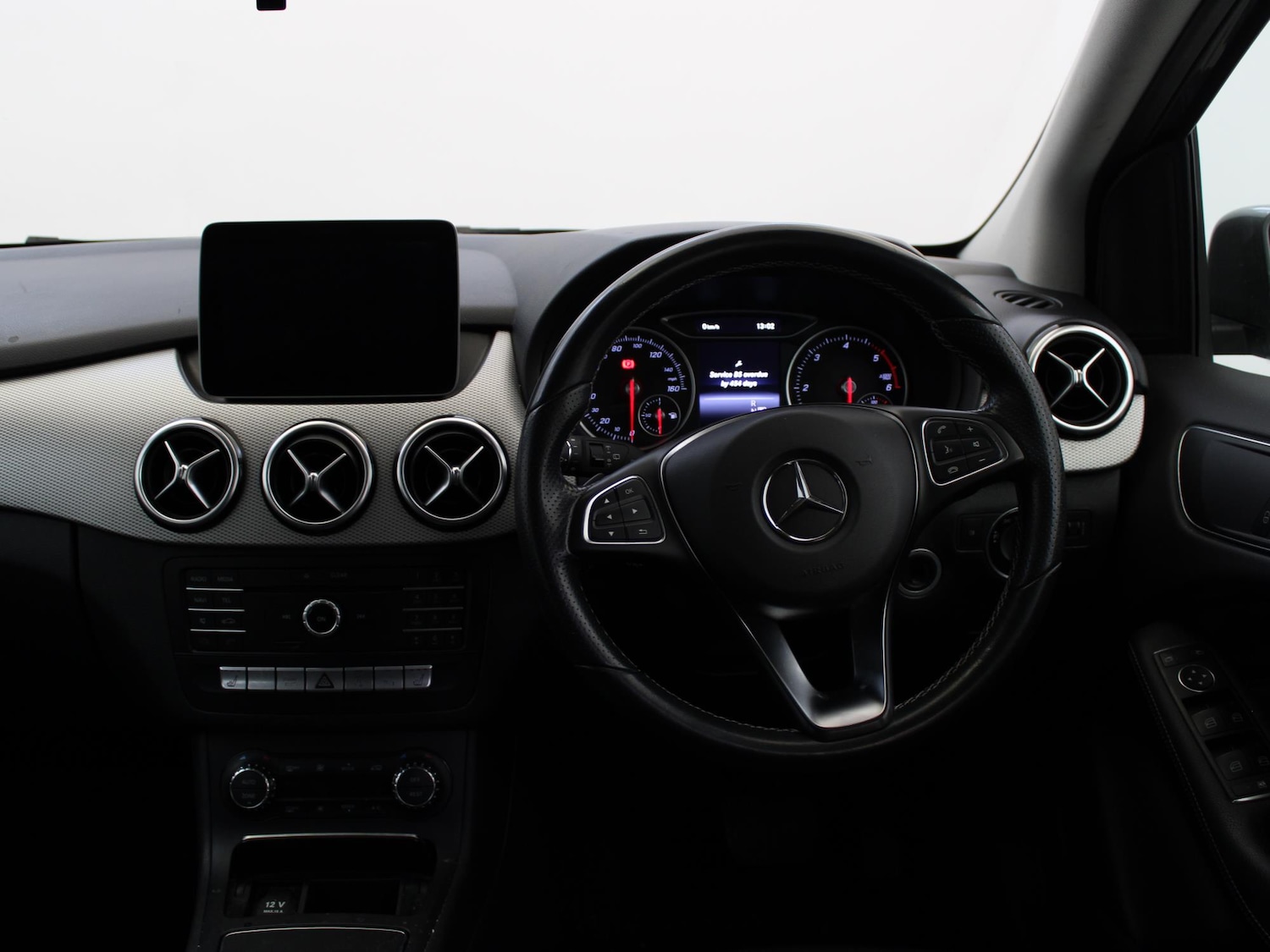 Used Mercedes-Benz B Class 2017 for sale - 76515906: Photo 11