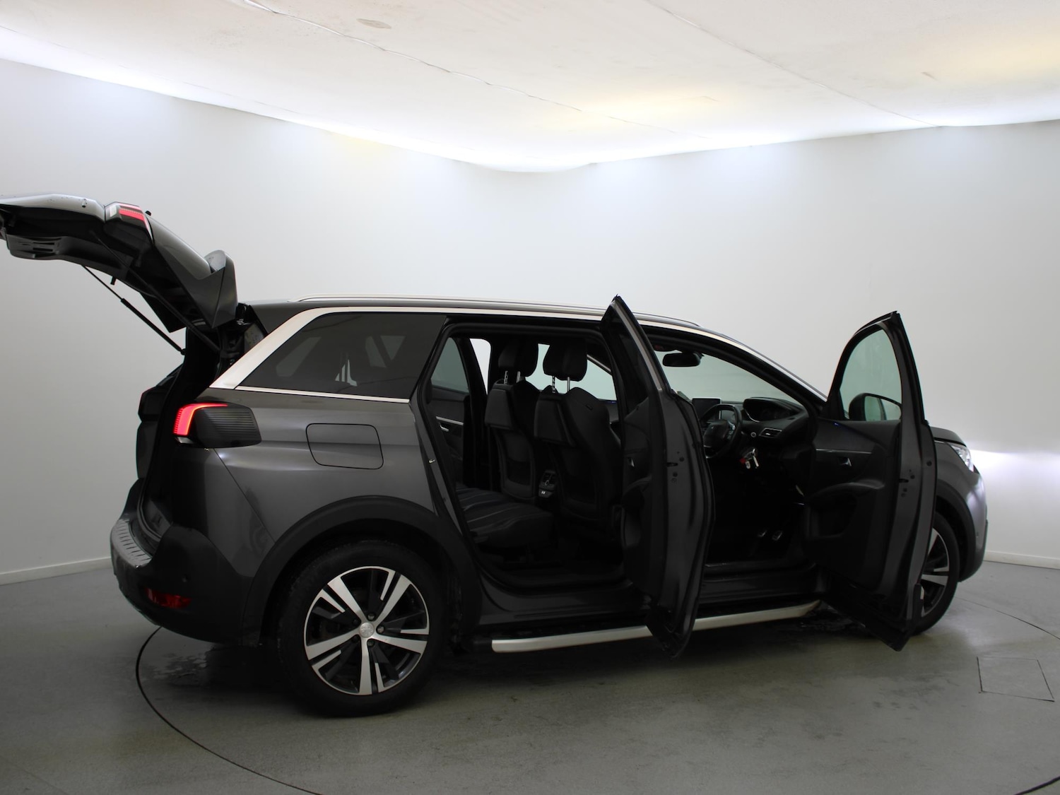 Used Peugeot 5008 2018 for sale - 77514961: Photo 38