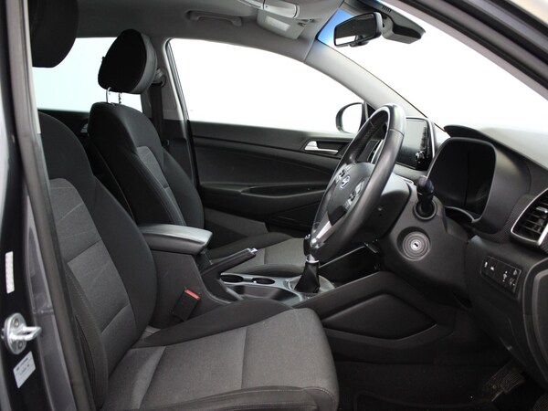 Used Hyundai TUCSON 2018 for sale - 76016553: Photo 9