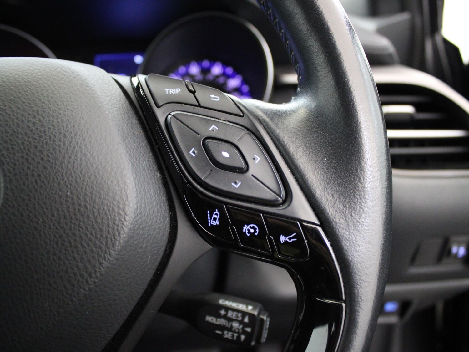 Used Toyota C-HR 2022 for sale - 76274581: Photo 25