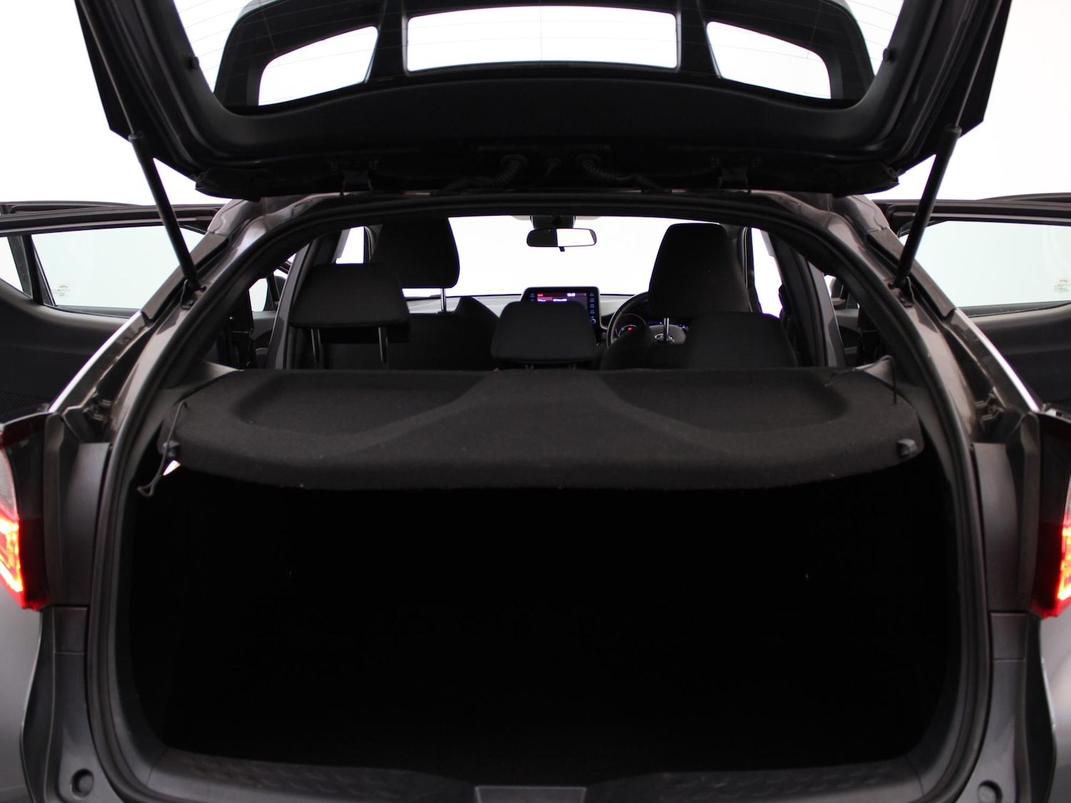 Used Toyota C-HR 2022 for sale - 76274581: Photo 28