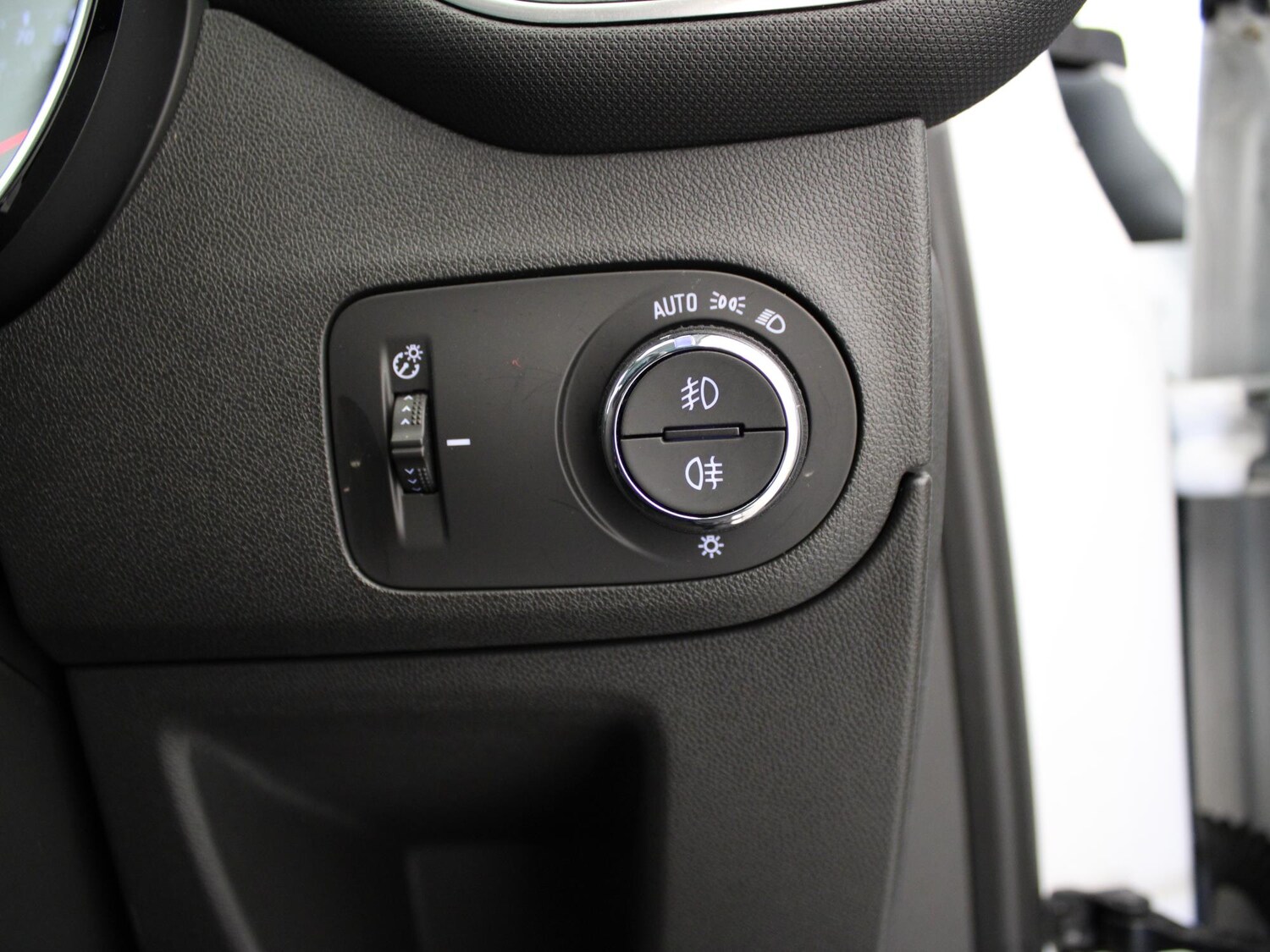 Used Vauxhall Crossland 2022 for sale - 75674087: Photo 29