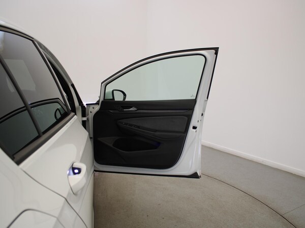 Used Volkswagen Golf 2020 for sale - 75536243: Photo 41
