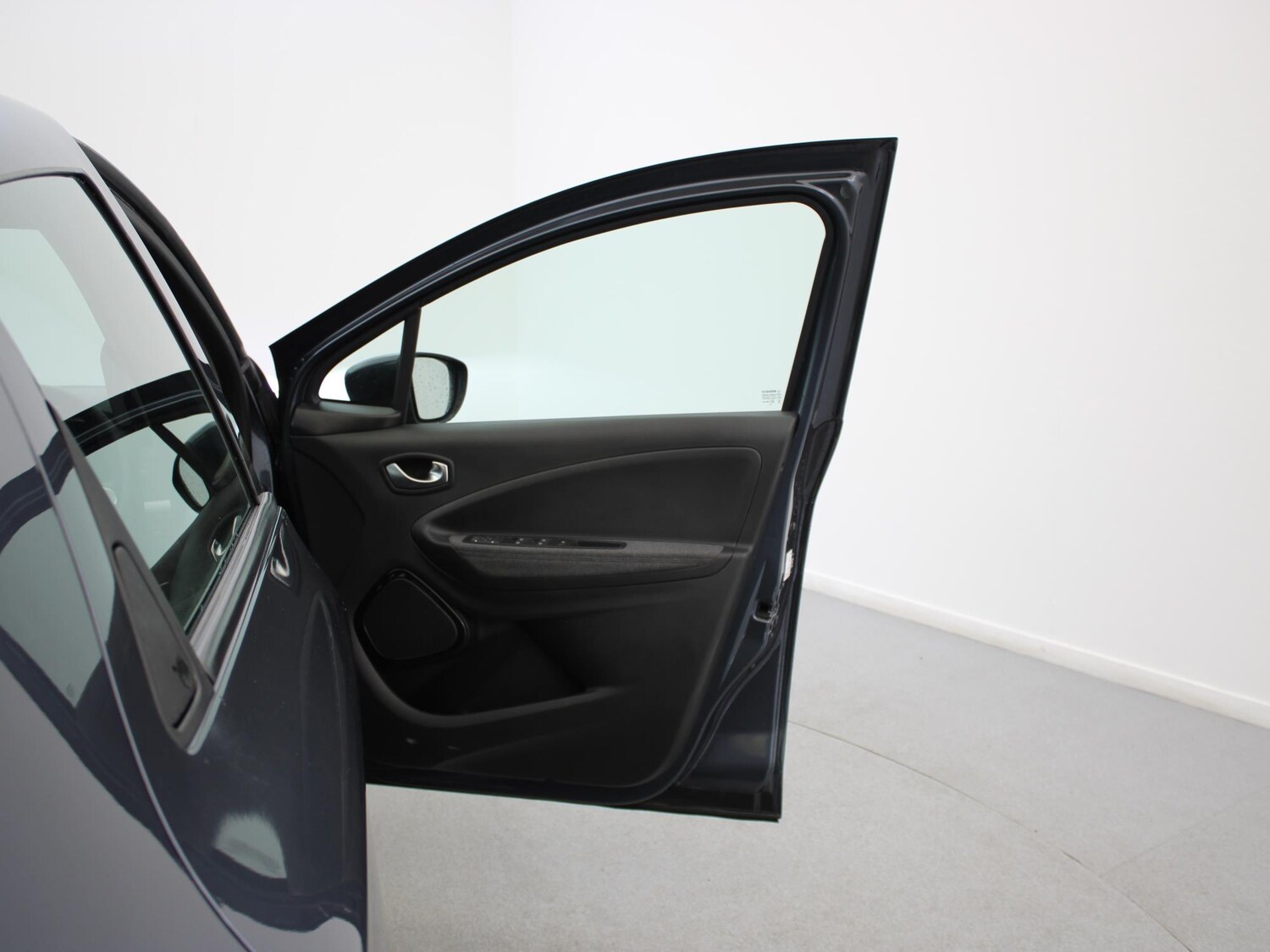 Used Renault Zoe 2021 for sale - 76636996: Photo 39