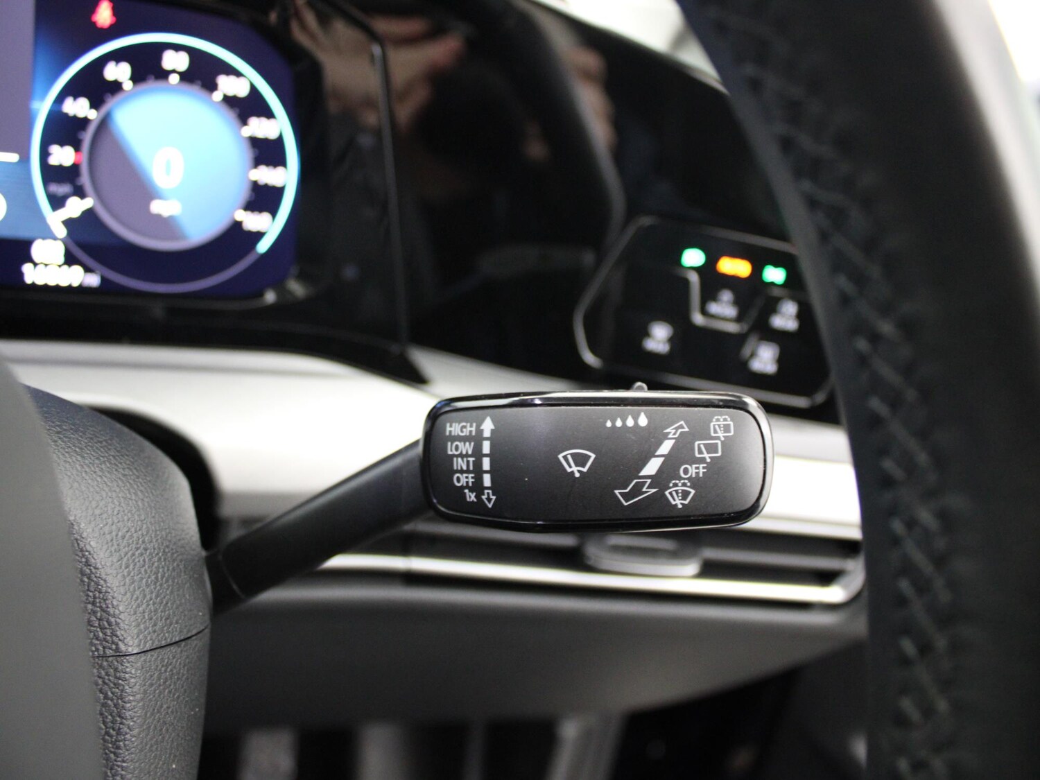 Used Volkswagen Golf 2023 for sale - 77316747: Photo 38