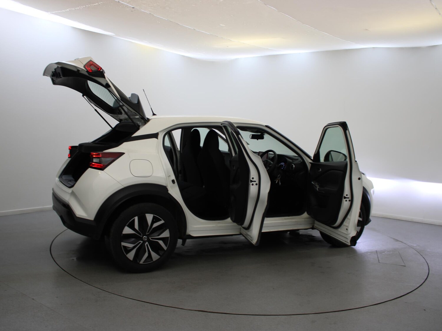 Used Nissan Juke 2021 for sale - 76274609: Photo 33