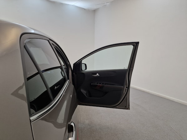 Used Kia Picanto 2017 for sale - 76274685: Photo 40