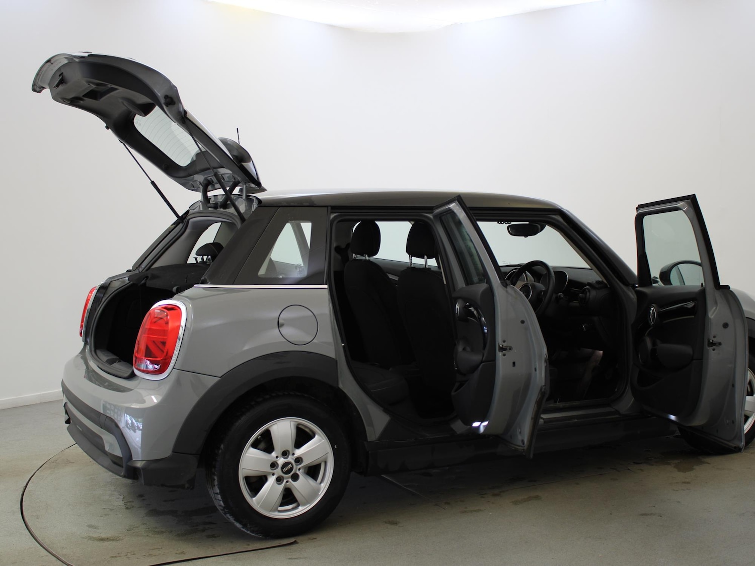 Vehicle 21