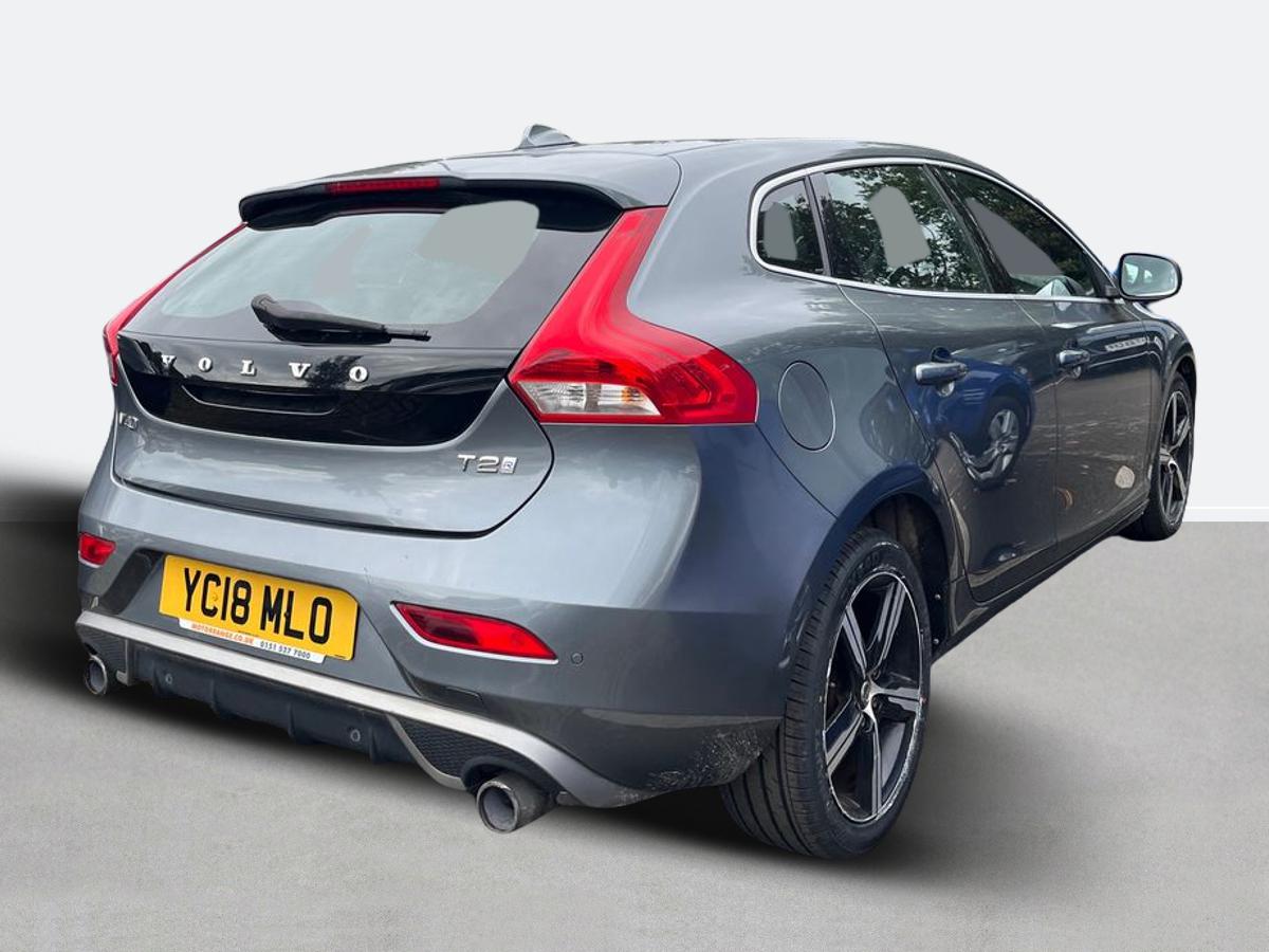 Used Volvo V40 2018 for sale - 76016629: Photo 3