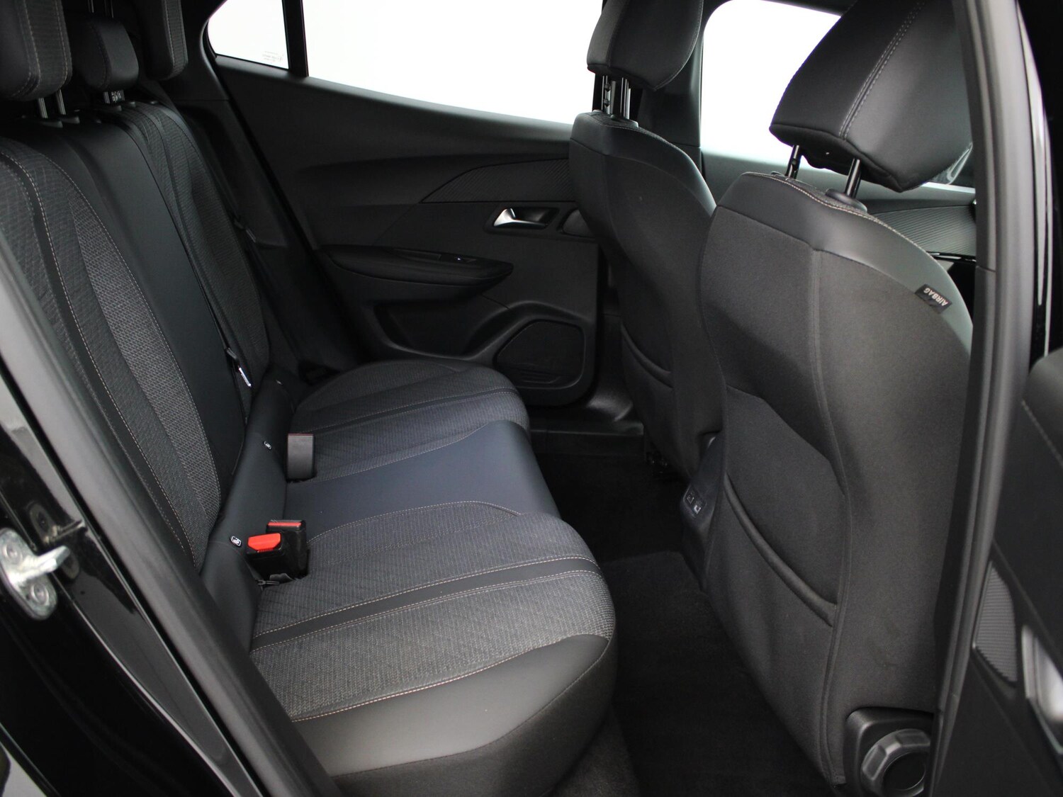 Used Peugeot 2008 2025 for sale - 76311157: Photo 12